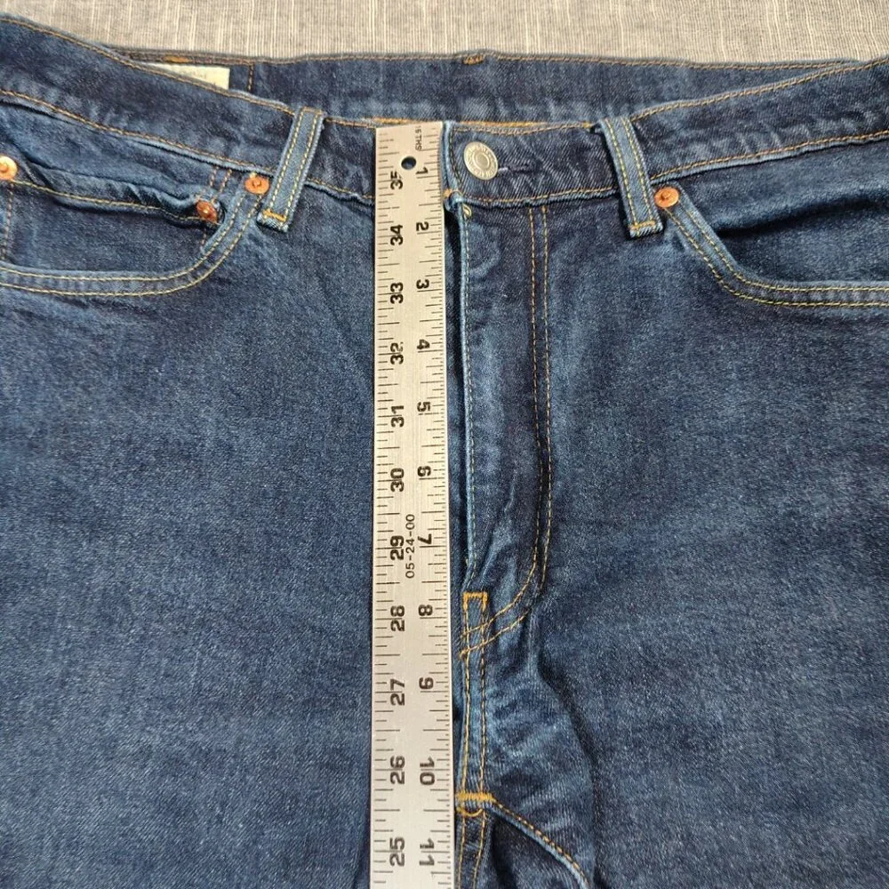 Levi's Premium Jeans Men's Size 34x32 Dark Wash Indigo 541 Athletic Tapered Leg‎